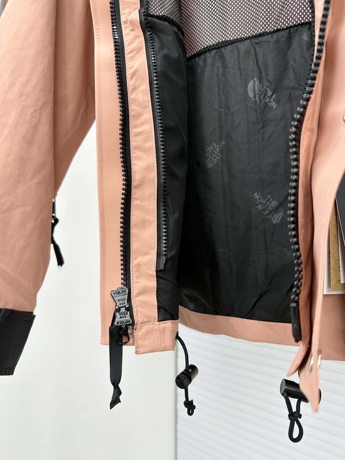 The North Face 1986 Mountain Jacket NF0A5J5N